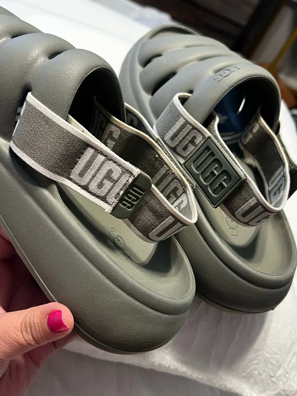 UGG Sport Yeah sandals with Adjustable Back Strap - Moss Green | Women’s 8